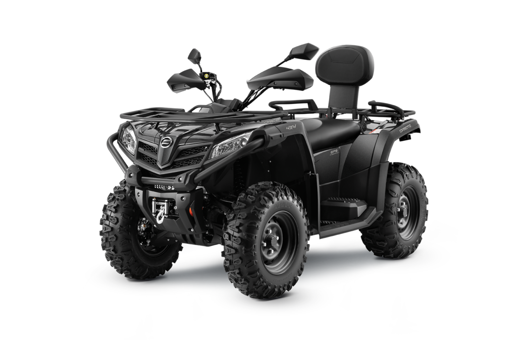 CFORCE 450L_Left45_Black_2020 120mm